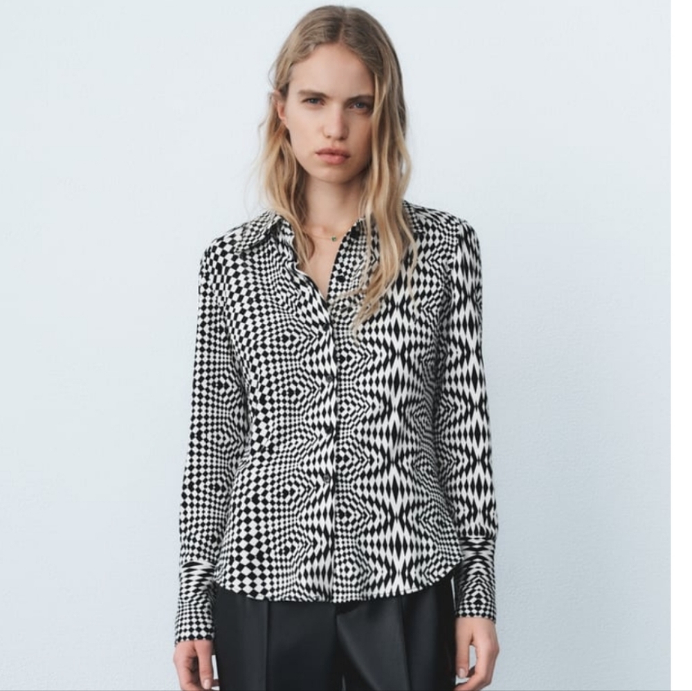 Zara Print knit shirt